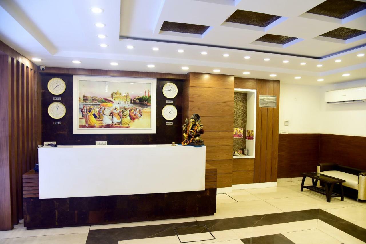 Hotel D S Inn อัมริตสา ภายนอก รูปภาพ
