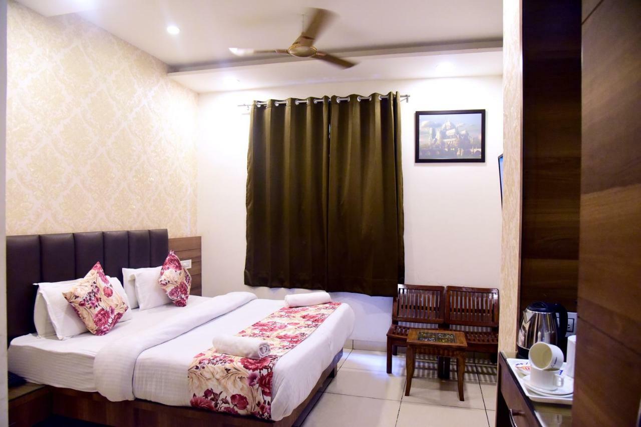 Hotel D S Inn อัมริตสา ภายนอก รูปภาพ