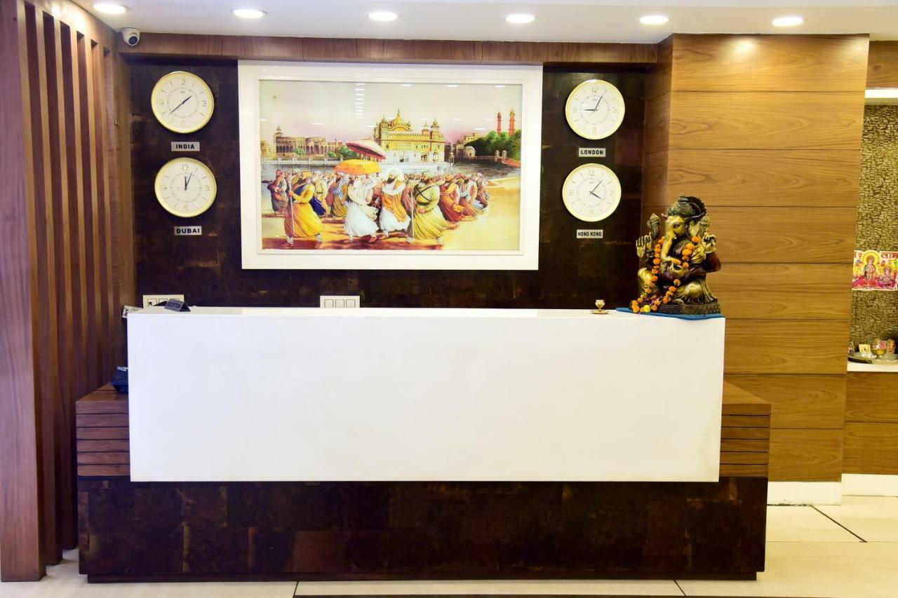 Hotel D S Inn อัมริตสา ภายนอก รูปภาพ