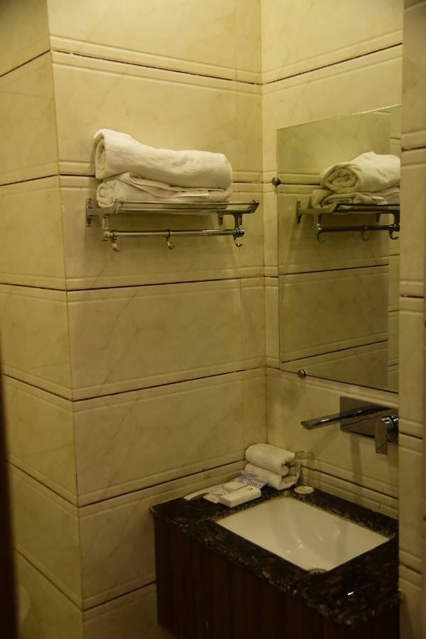 Hotel D S Inn อัมริตสา ภายนอก รูปภาพ