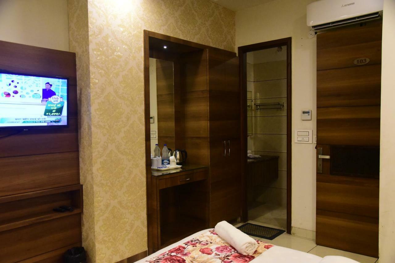Hotel D S Inn อัมริตสา ภายนอก รูปภาพ