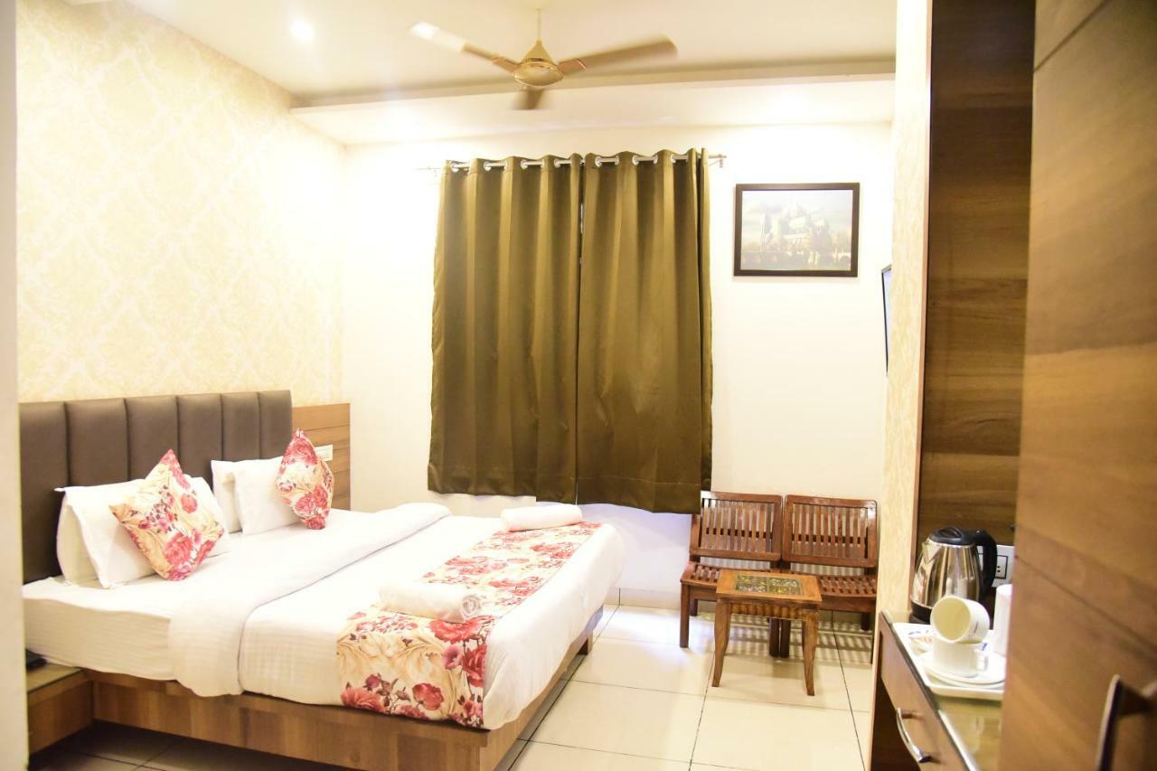Hotel D S Inn อัมริตสา ภายนอก รูปภาพ